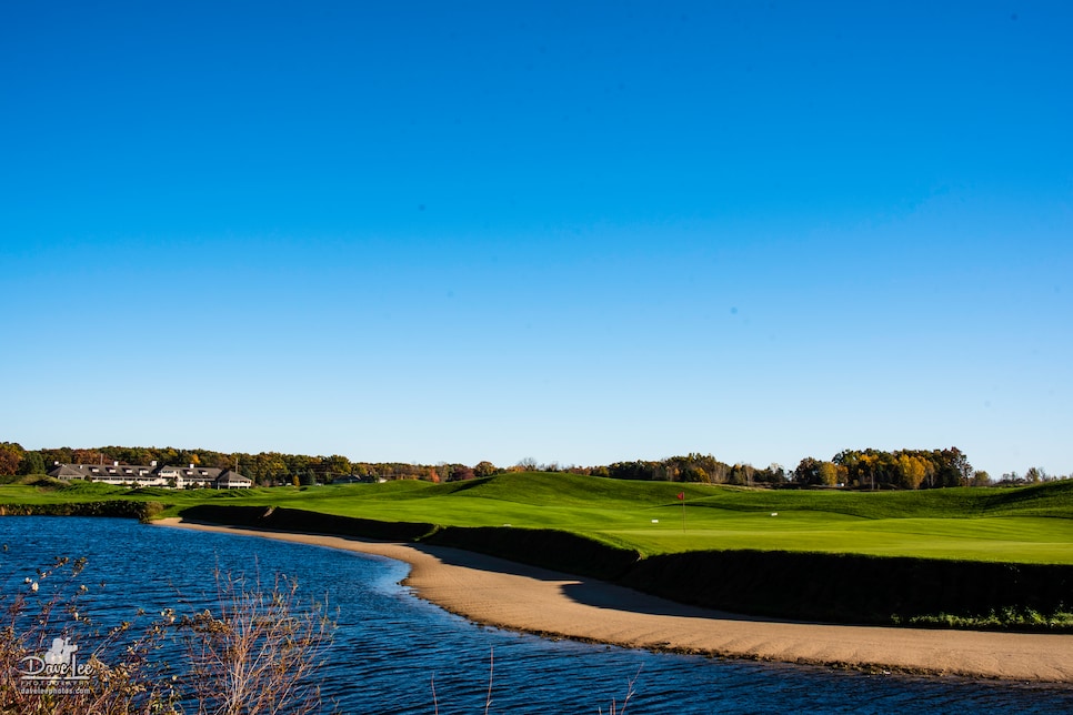 eagle-eye-golf-club-sixteenth-hole-23860